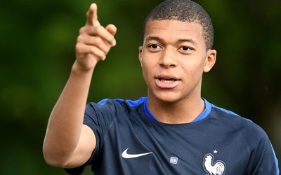 华体会焦点-乌奈西蒙手指骨折